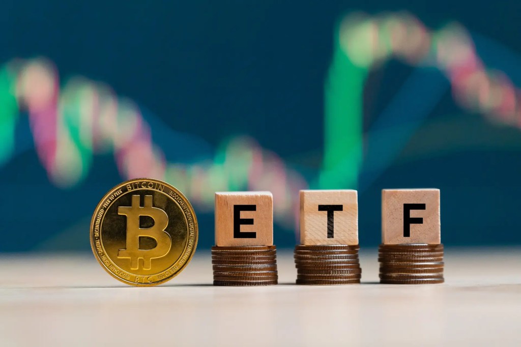 Bitcoin ETFs Continue Inflow Streak With $39M